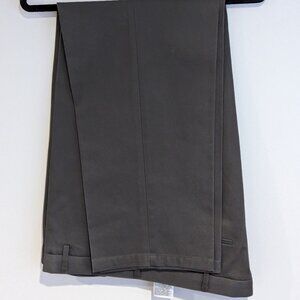 Dockers Signature Khaki Classic Fit Mens Stretch Pants 40W/30L Green